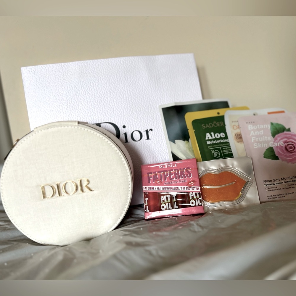 Christian Dior Vanity Pouch 8 piece beauty bundle